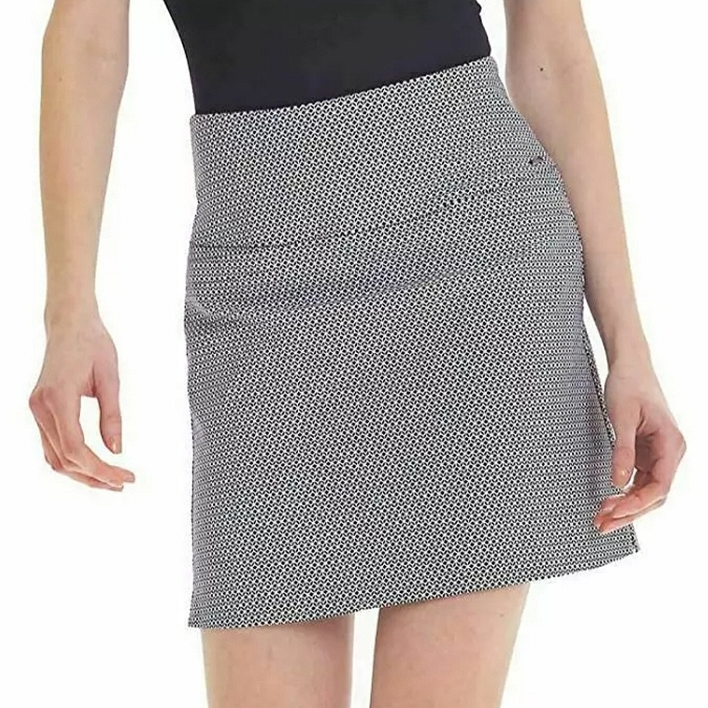 S.C. & Co. Black White Size XL Skorts